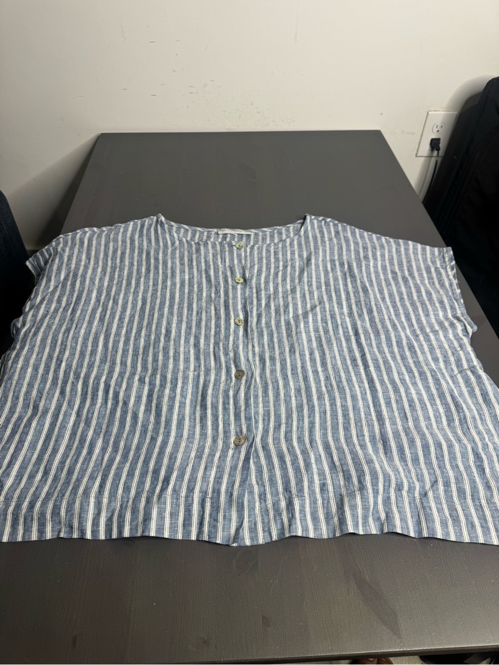 Bryn Walker – Bessie Shirt Stripe Linen - Picture 3 of 9